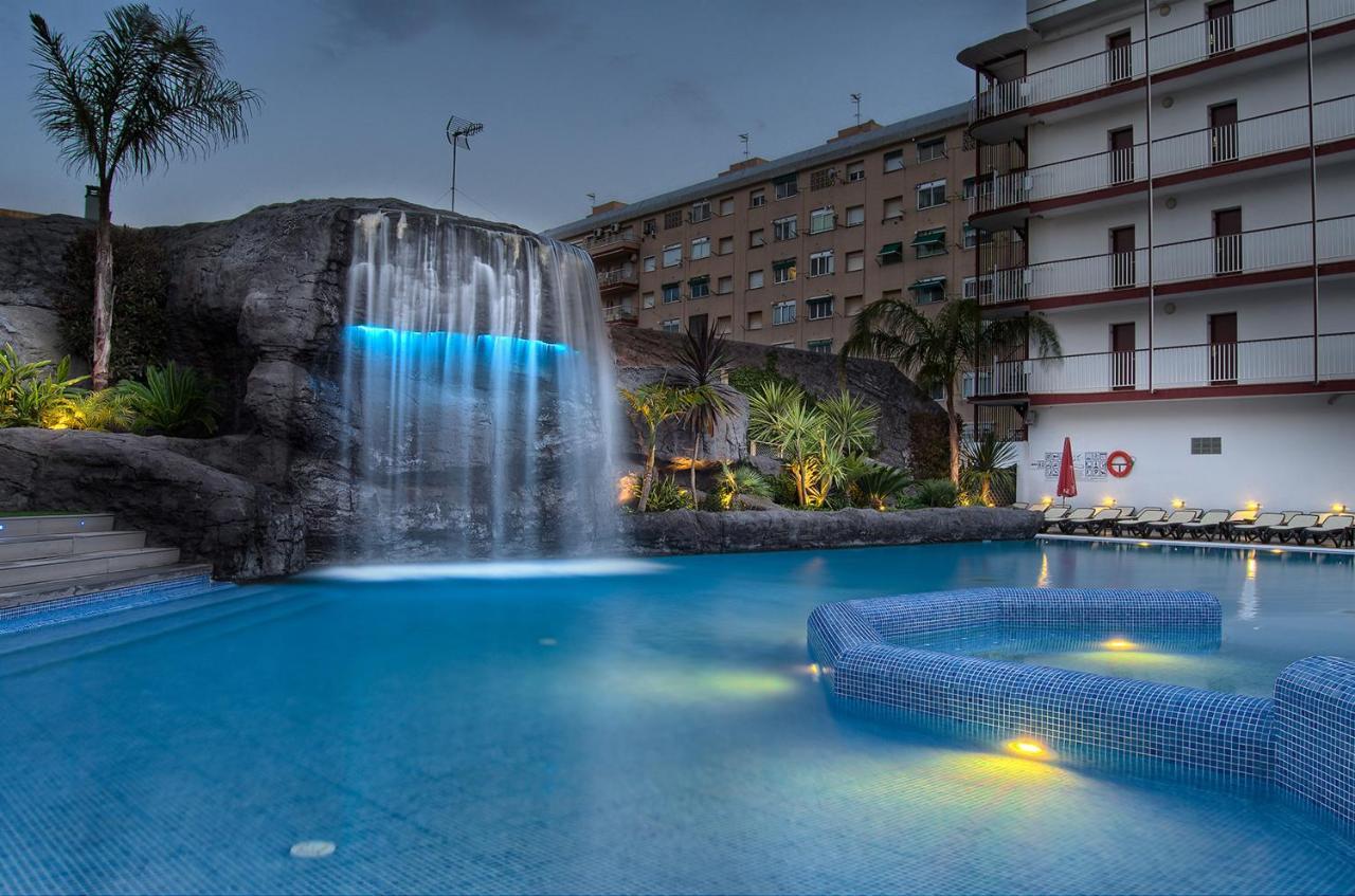 Hotel Papi Malgrat de Mar Bagian luar foto
