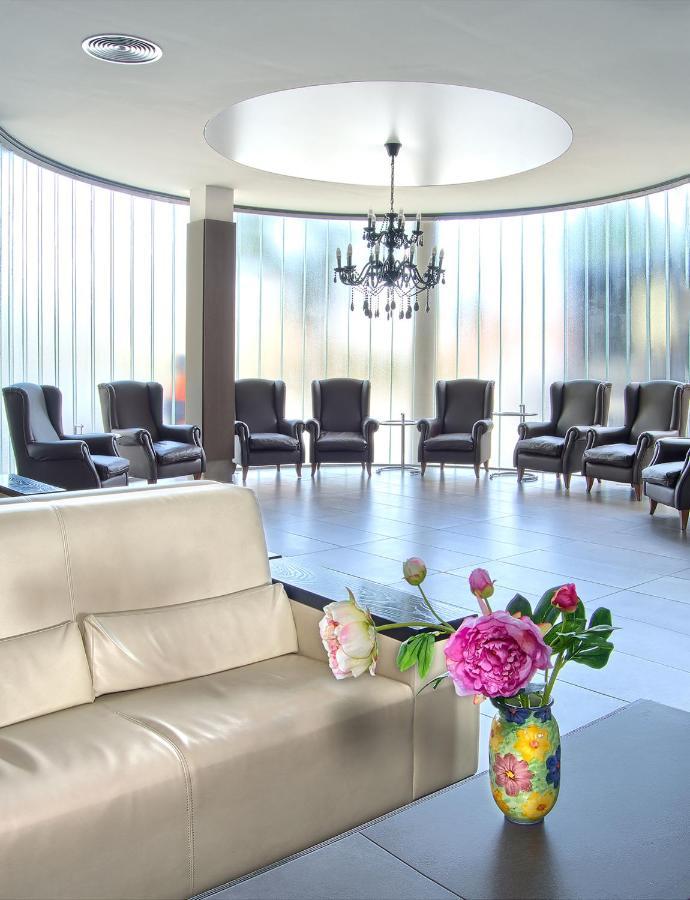 Hotel Papi Malgrat de Mar Bagian luar foto